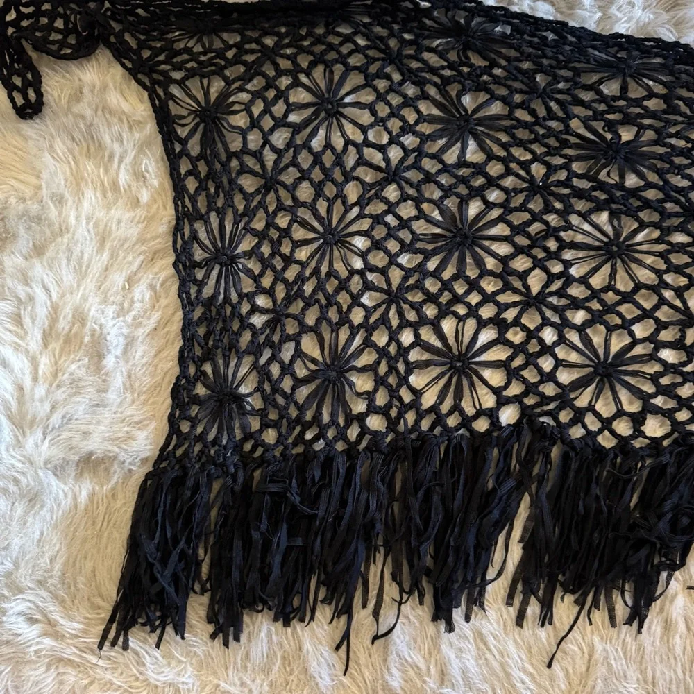 Urban Outfitters Out From Under Floral Crochet Sarong Cover-Up Black - Picture 7 of 11